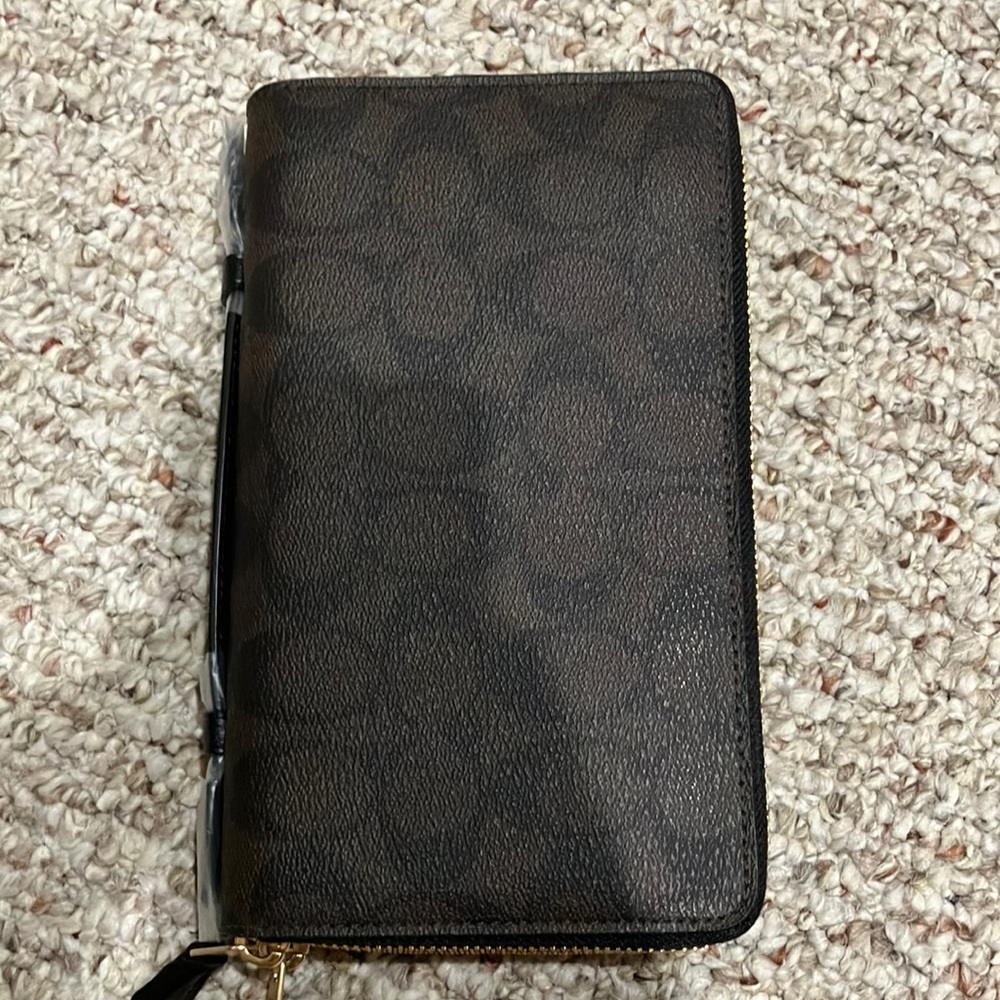 coach Double Zip Travel Wallet In Signature Canvas F23552 Brown and Black - Picture 4 of 15